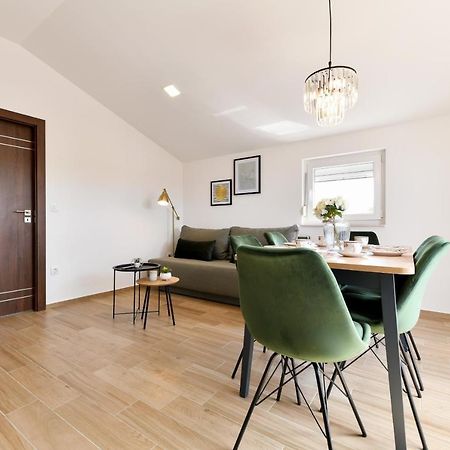Modern Holiday Apartment "Libra" With Swimming Pool Posedarje Luaran gambar