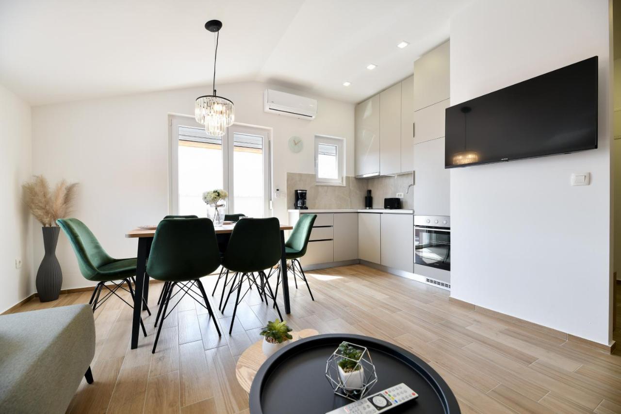 Modern Holiday Apartment "Libra" With Swimming Pool Posedarje Luaran gambar